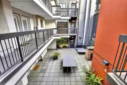 Backyard Photo of 301 370 Carrall Street, Vancouver, BC