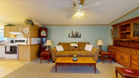 31 5575 Mason Road, Sechelt, BC, Sechelt — Manufactured Home for sale