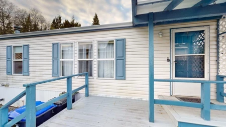 31 5575 Mason Road, Sechelt, BC, Sechelt — Manufactured Home for sale