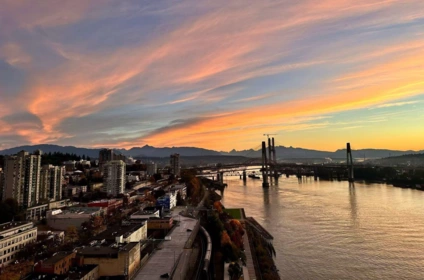 2103 660 Quayside Drive, New Westminster, BC, Quay — 3 bed apartment/condo for sale