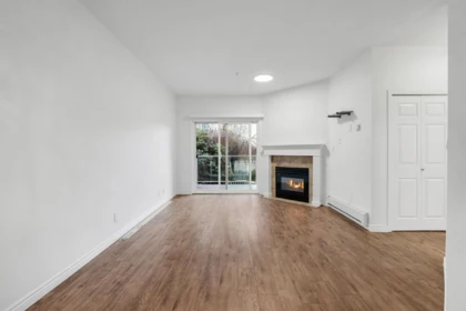 203 8142 120a Street, Surrey, BC, Surrey — Apartment/Condo for sale