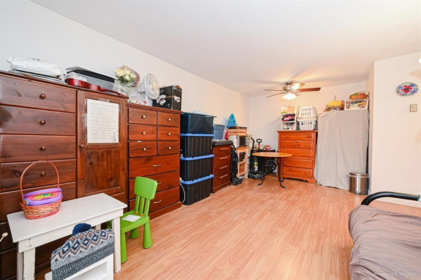Kitchen Photo of 406 16 Lakewood Drive, Vancouver, BC