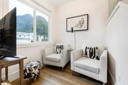 63711 Rosewood Avenue, Hope, BC, Hope — Single Family Residence for sale
