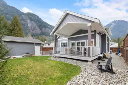 Outdoor Kitchen Photo of 63711 Rosewood Avenue, Hope, BC