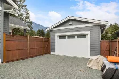 Swimming Pool Photo of 63711 Rosewood Avenue, Hope, BC