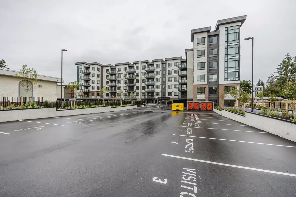 Outdoor Patio Photo of 601 32174 George Ferguson Way, Abbotsford, BC