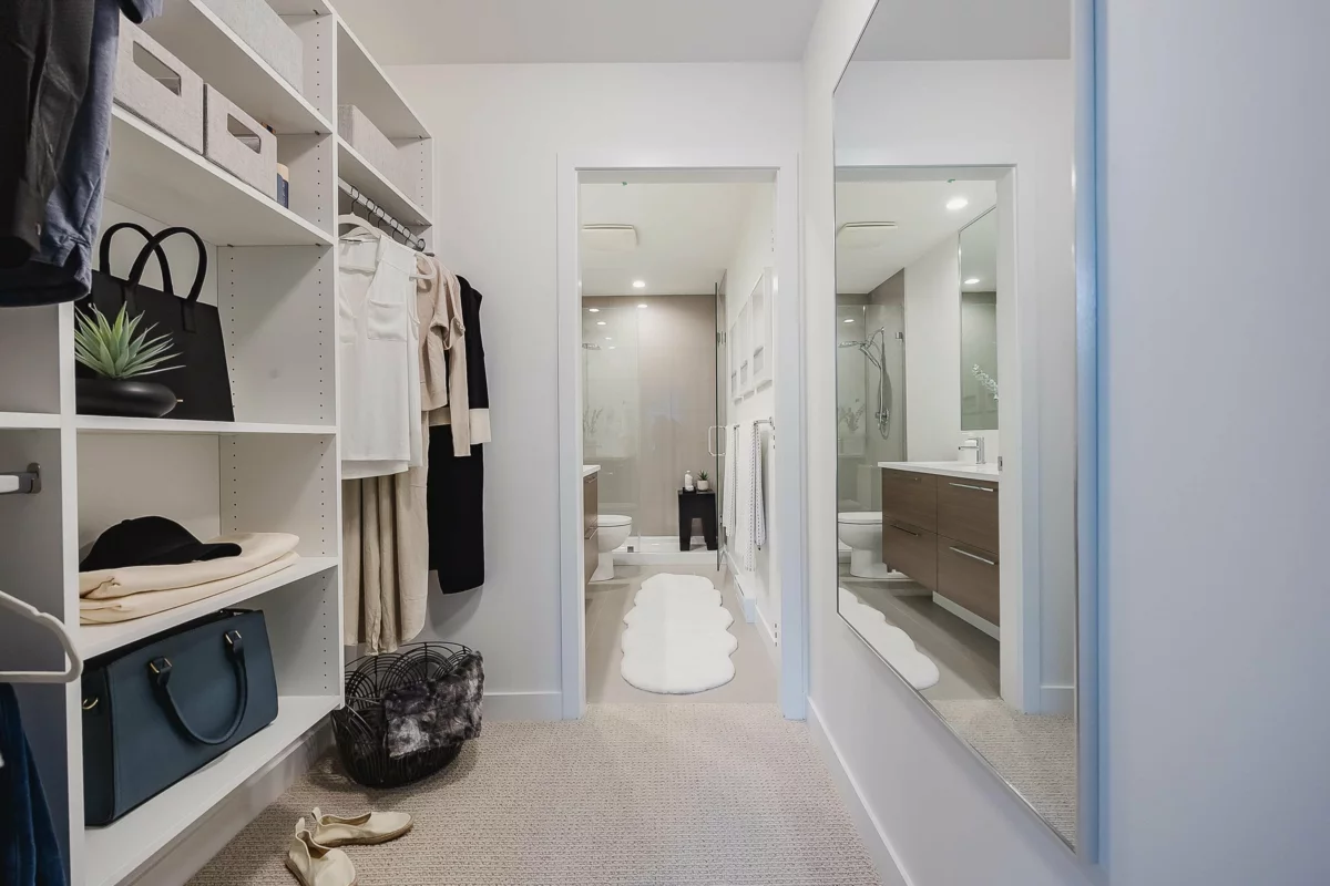 Powder Room Photo of 601 32174 George Ferguson Way, Abbotsford, BC