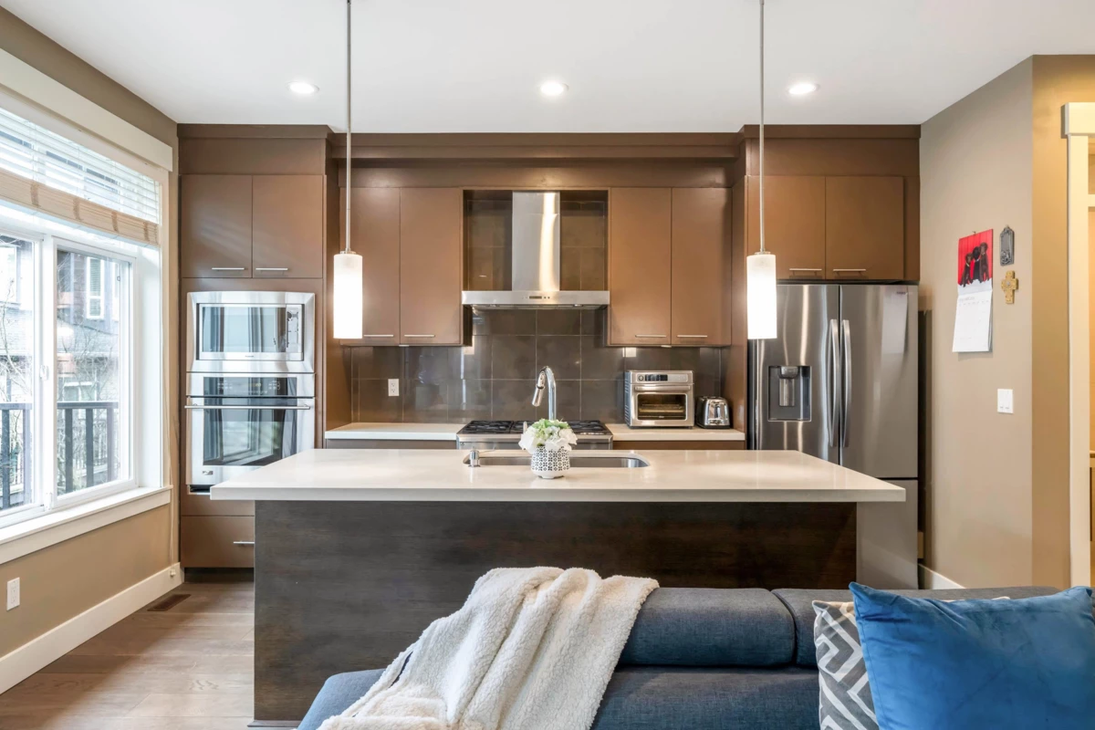 Dining Area Photo of 10 15977 26 Avenue, Surrey, BC