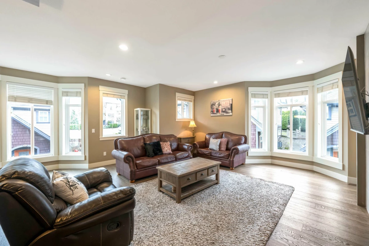 Living Room Photo of 10 15977 26 Avenue, Surrey, BC