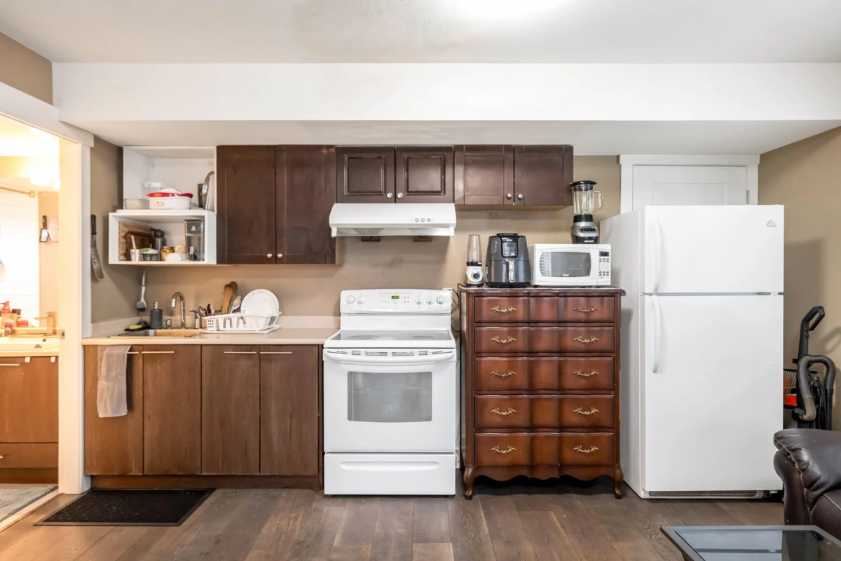 Office / Den Photo of 10 15977 26 Avenue, Surrey, BC