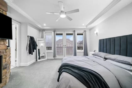 Basement Recreation Room Photo of 17108 4 Avenue, Surrey, BC