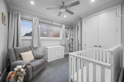 Hallway Photo of 17108 4 Avenue, Surrey, BC