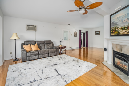 Primary Bedroom Photo of 46 9055 Ashwell Road, Chilliwack, BC