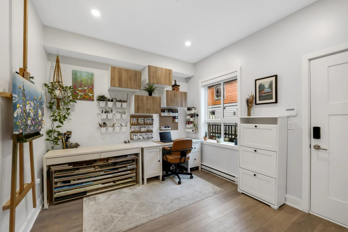 Family Room Photo of 202 37842 Third Avenue, Squamish, BC