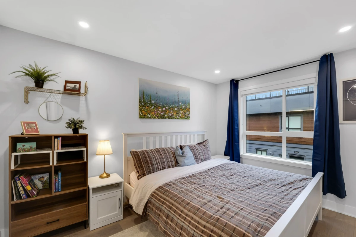 Kitchen Photo of 202 37842 Third Avenue, Squamish, BC