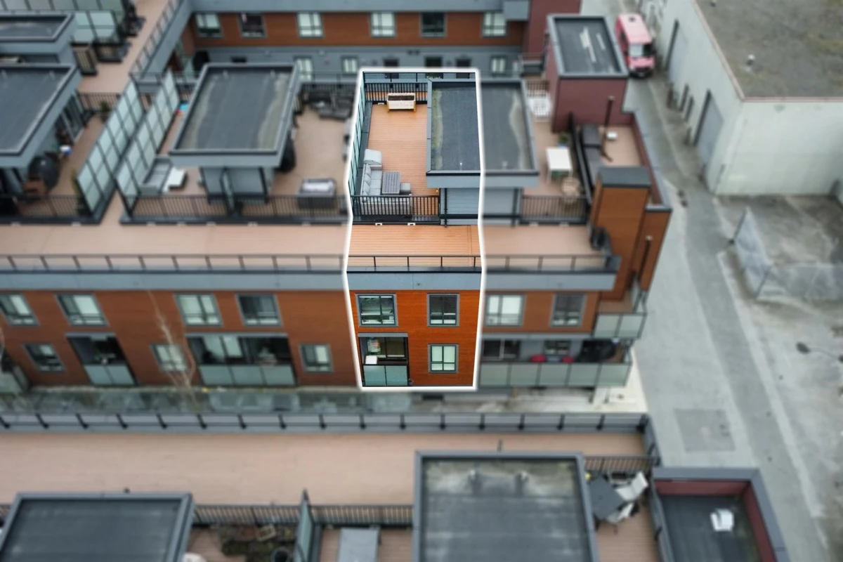 Mudroom Photo of 202 37842 Third Avenue, Squamish, BC