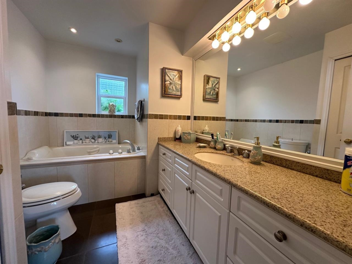 Bedroom 2 Photo of 1359 Whitby Road, West Vancouver, BC