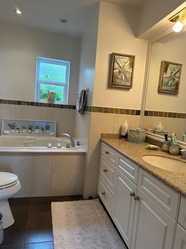 Bedroom 3 Photo of 1359 Whitby Road, West Vancouver, BC