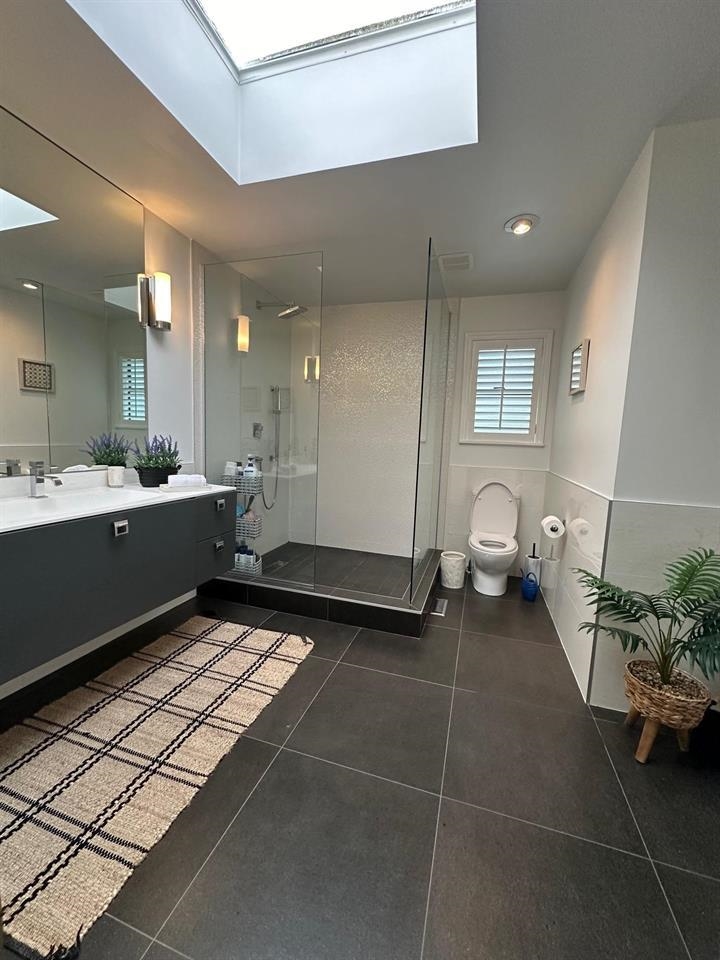 Breakfast Nook Photo of 1359 Whitby Road, West Vancouver, BC