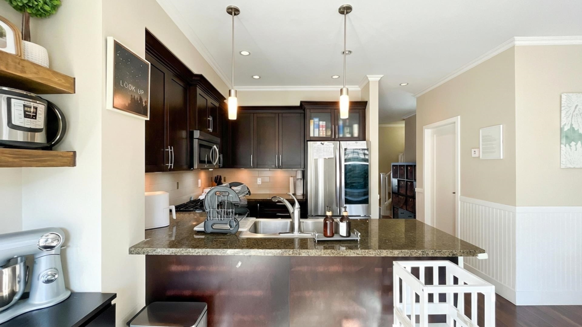 Bedroom 2 Photo of 214 Brookes Street, New Westminster, BC