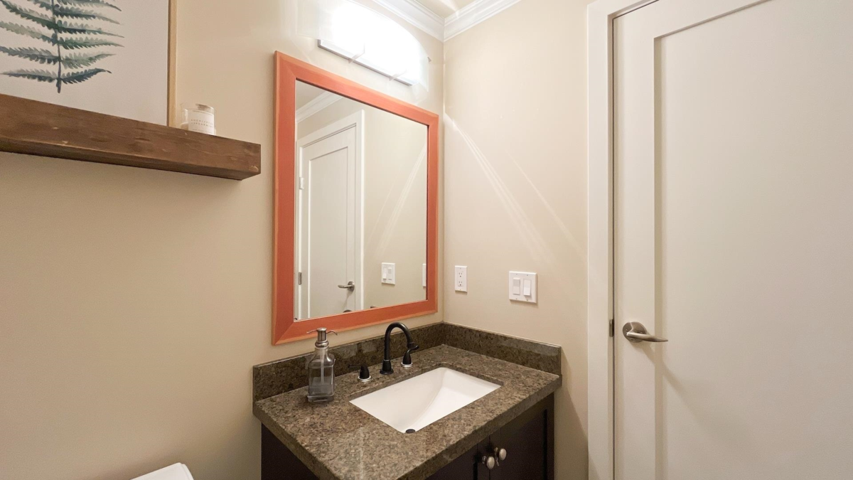 Guest Bathroom Photo of 214 Brookes Street, New Westminster, BC