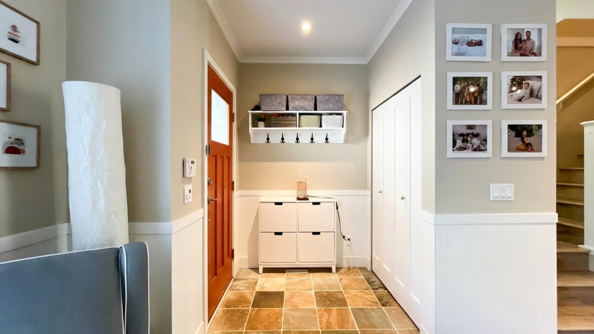 Kitchen Island Photo of 214 Brookes Street, New Westminster, BC
