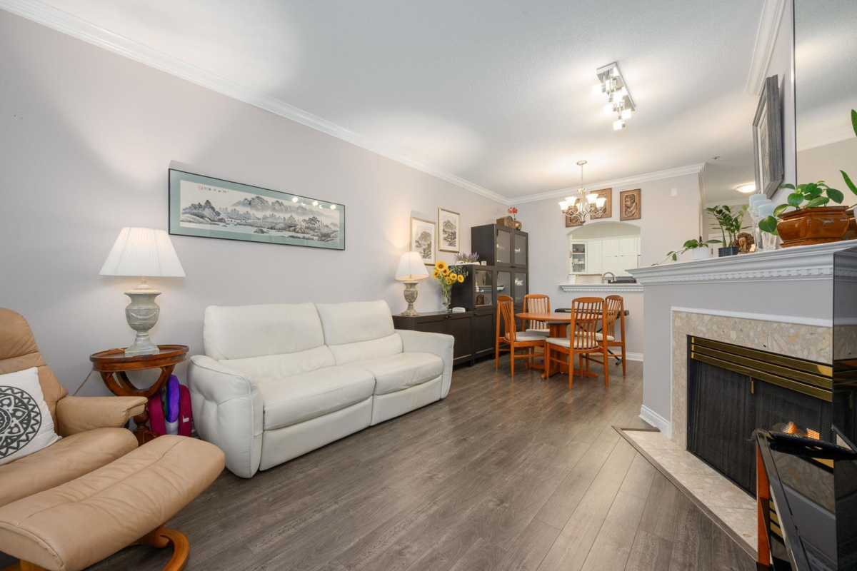 Primary Bathroom Photo of 204 2995 Princess Crescent, Coquitlam, BC