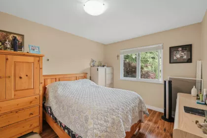 Laundry Room Photo of 14860 82a Avenue, Surrey, BC