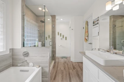 Mudroom Photo of 14860 82a Avenue, Surrey, BC