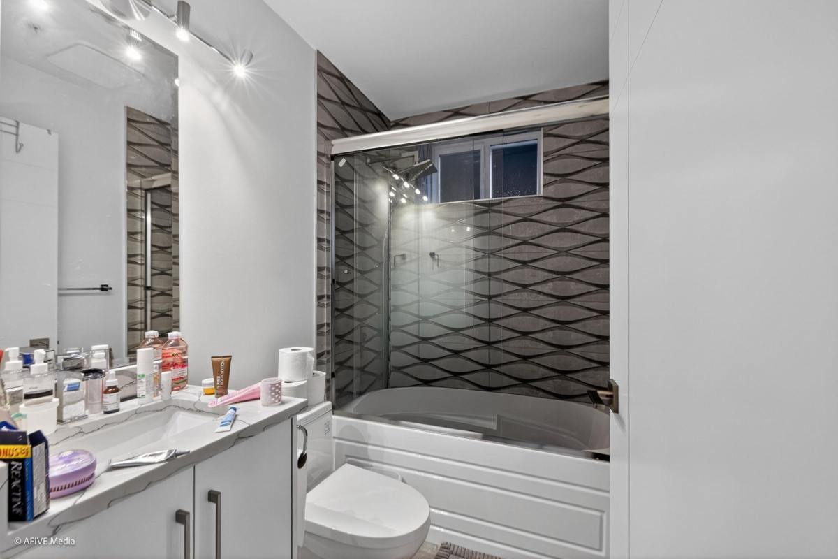 Bedroom 2 Photo of 1052 E 50th Avenue, Vancouver, BC