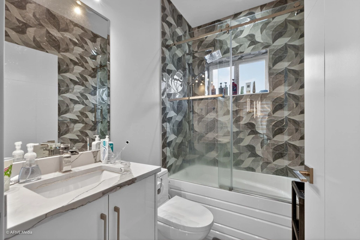 Mudroom Photo of 1052 E 50th Avenue, Vancouver, BC