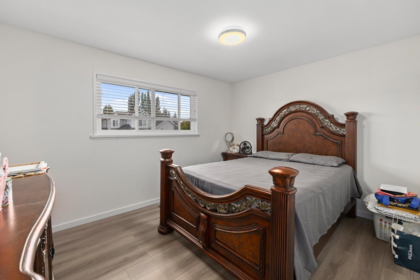 Guest Bathroom Photo of 5483 Chestnut Crescent, Delta, BC