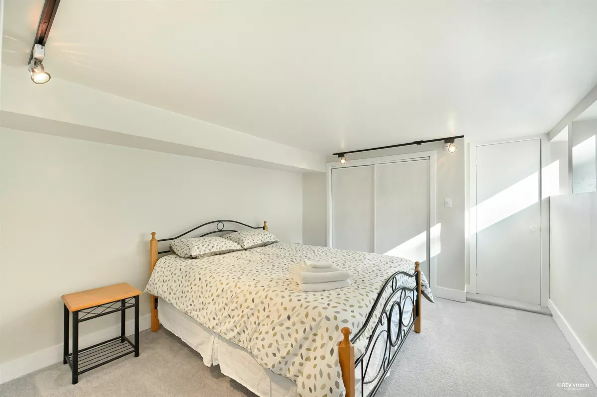 Outdoor Patio Photo of 13671 16 Avenue, Surrey, BC