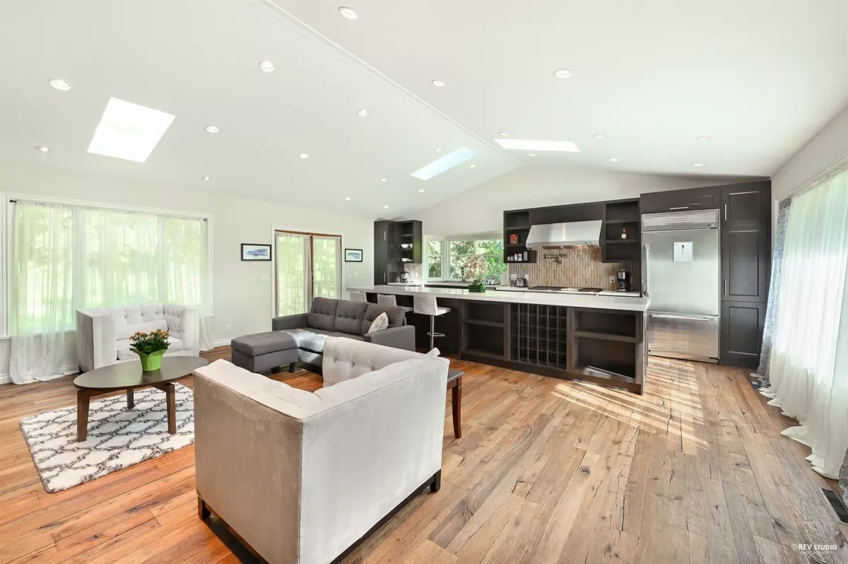 Pantry Photo of 13671 16 Avenue, Surrey, BC