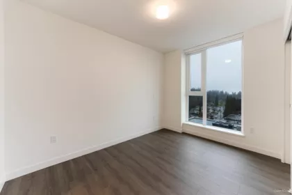 Entry Foyer Photo of 1009 5685 Halley Avenue, Burnaby, BC