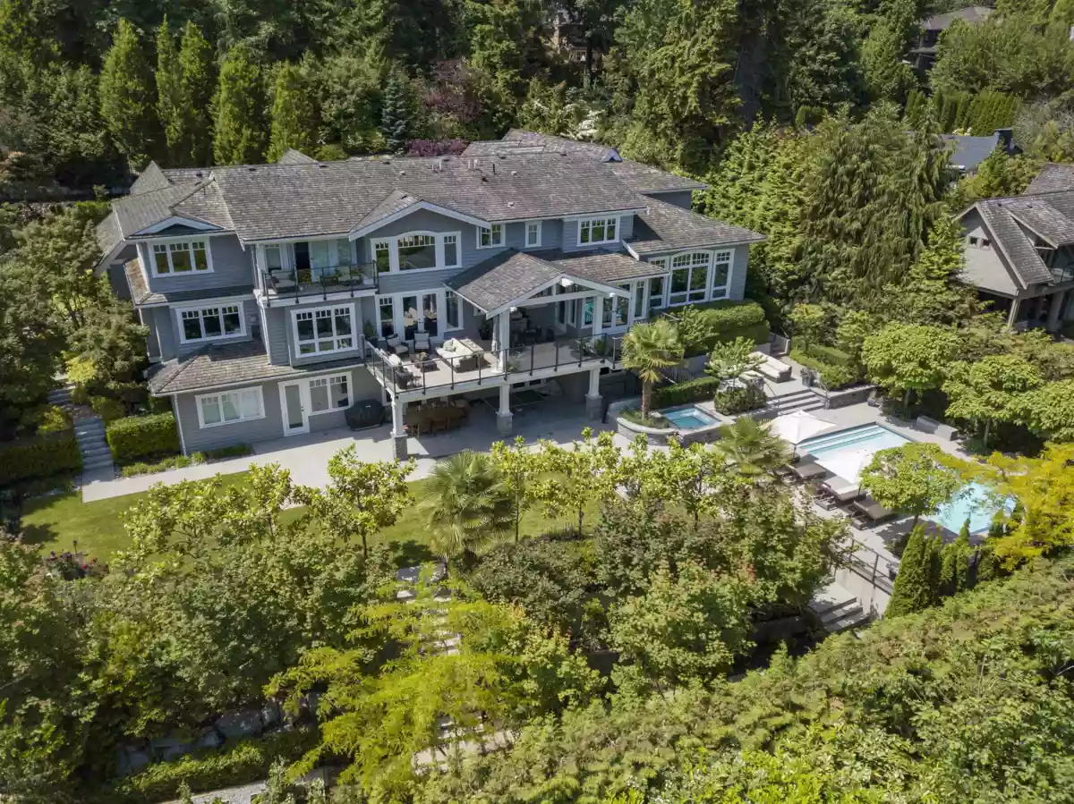 Exterior Front Photo of 460 Westholme Road, West Vancouver, BC