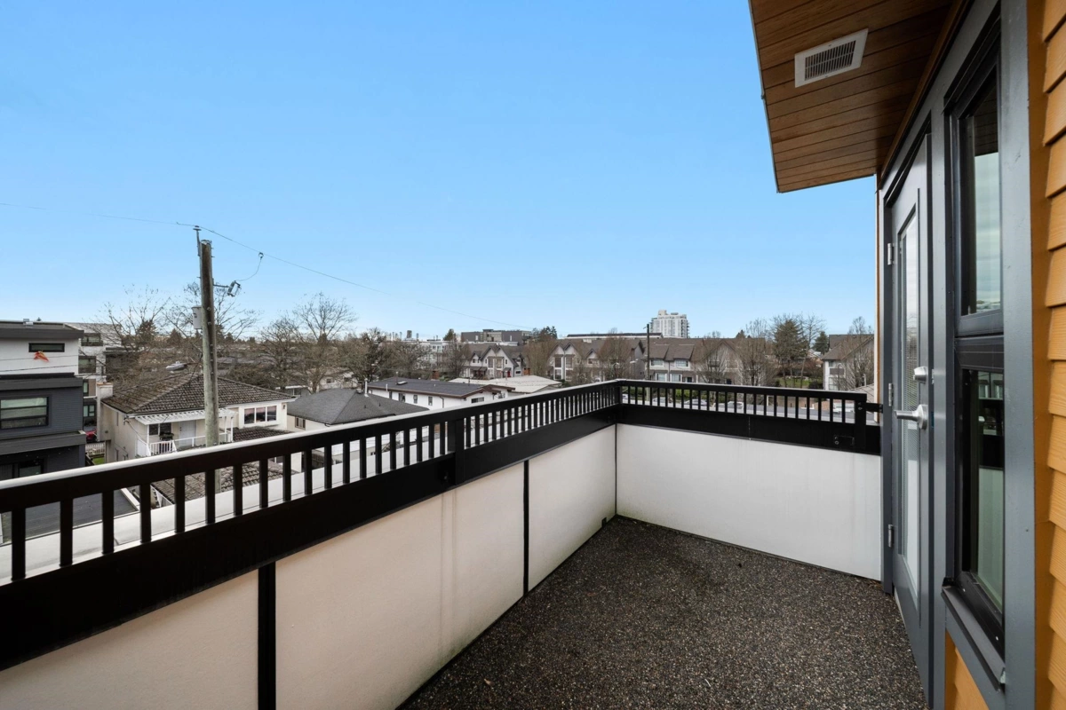 Front Yard Photo of 2632 Ward Street, Vancouver, BC