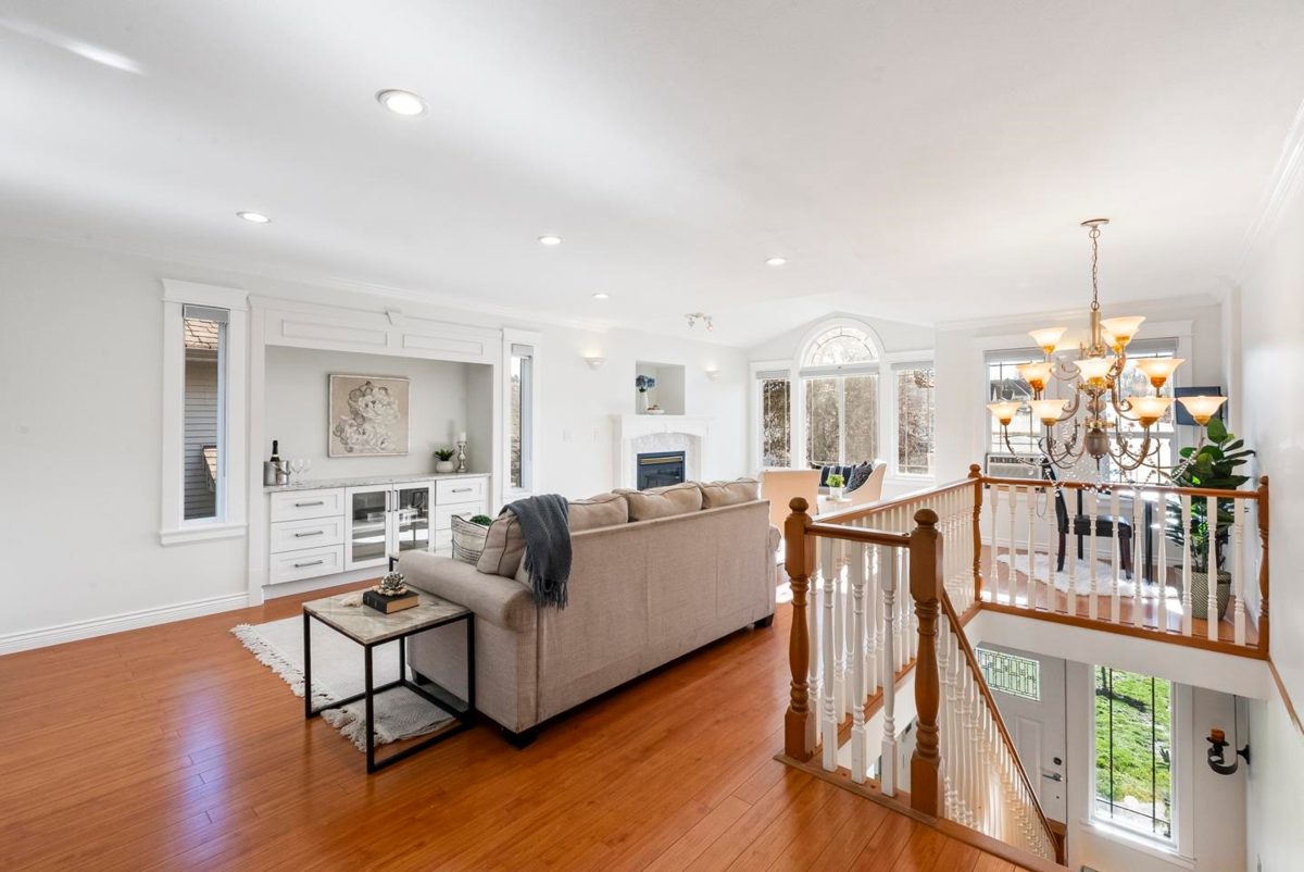 Breakfast Nook Photo of 31605 Harmony Court, Abbotsford, BC