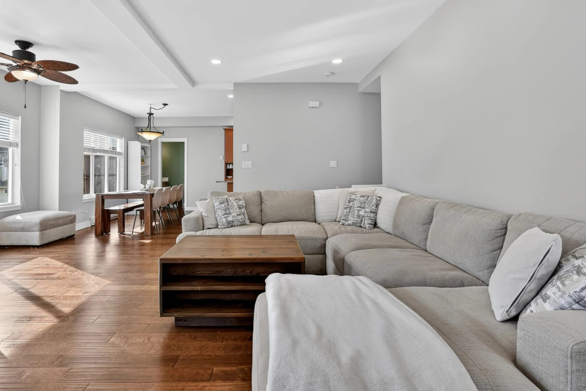 Kitchen Photo of 11 2733 Parkway Drive, Surrey, BC