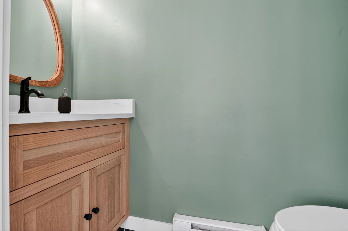 Powder Room Photo of 11 2733 Parkway Drive, Surrey, BC