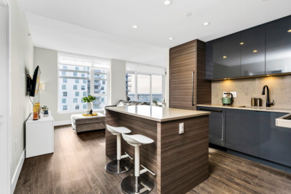 1203 3438 Sawmill Crescent, Vancouver, BC, Vancouver — Apartment/Condo for sale