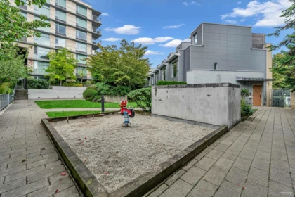 Hot Tub / Spa Photo of 409 328 E 11th Avenue, Vancouver, BC