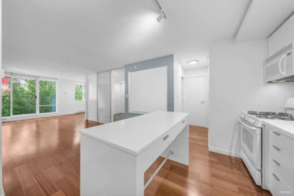 Kitchen Island Photo of 409 328 E 11th Avenue, Vancouver, BC