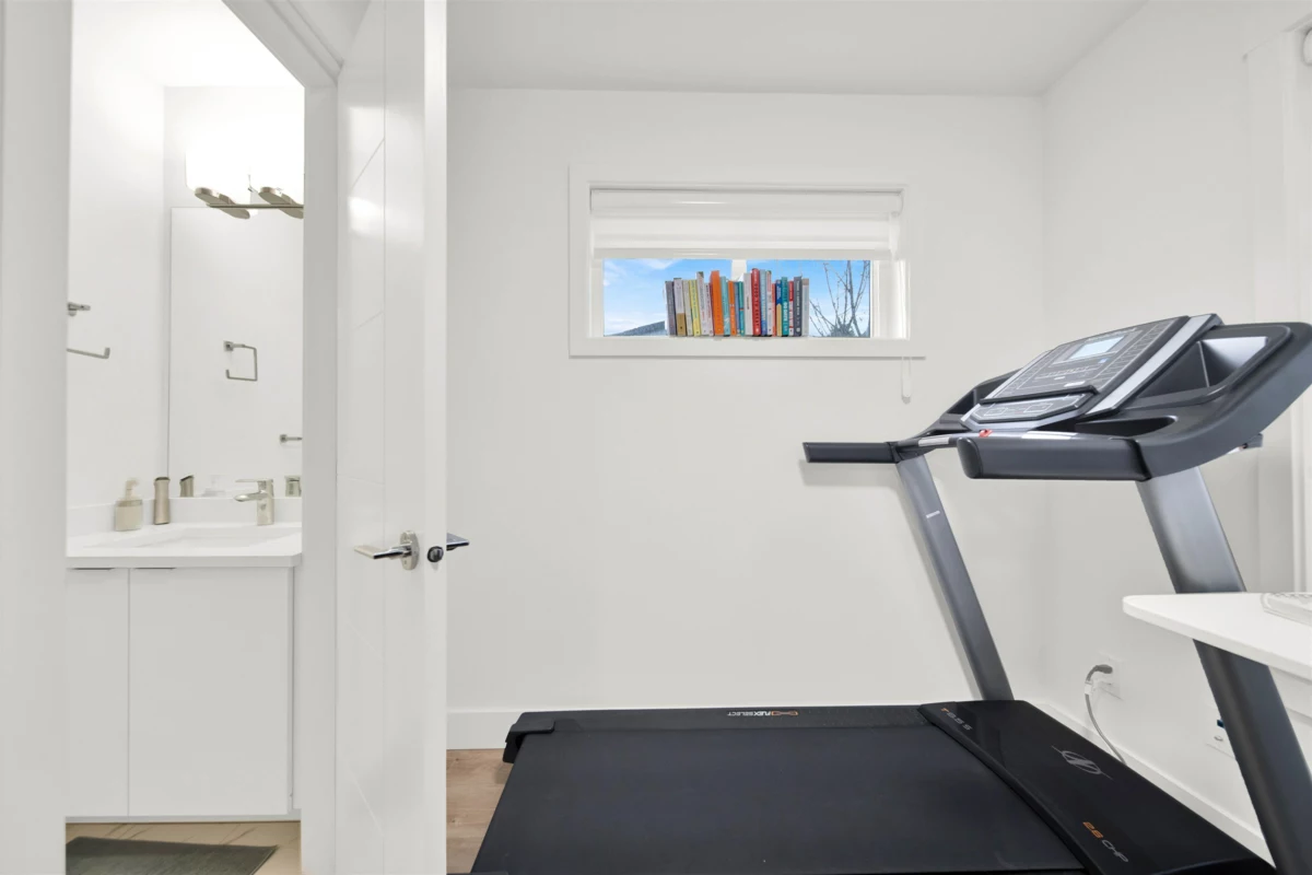 Entry Foyer Photo of 19 11556 72a Avenue, Delta, BC