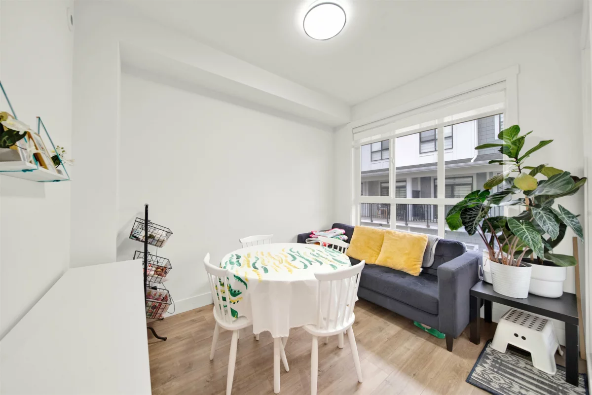 Kitchen Island Photo of 19 11556 72a Avenue, Delta, BC