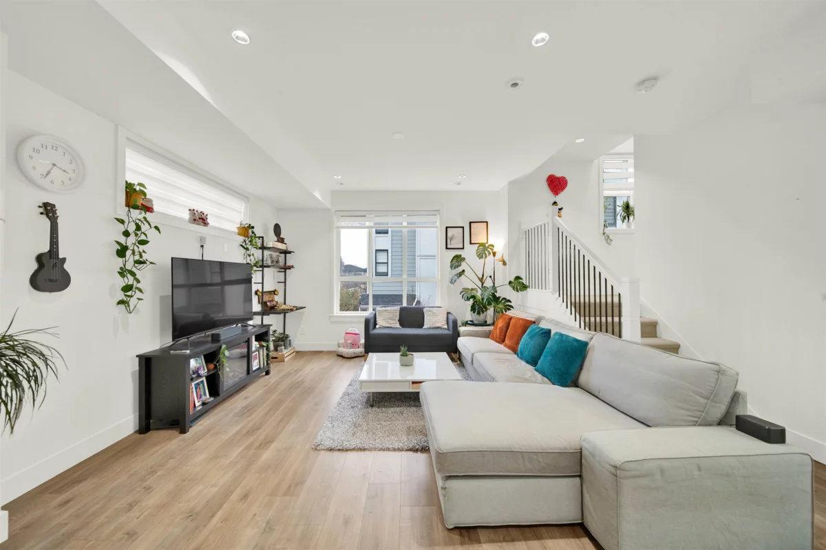 Kitchen Photo of 19 11556 72a Avenue, Delta, BC