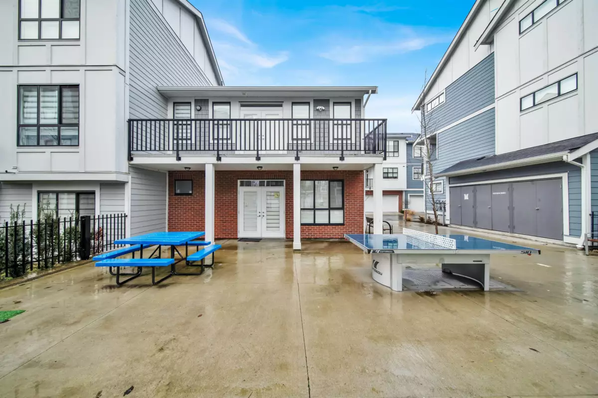 Swimming Pool Photo of 19 11556 72a Avenue, Delta, BC