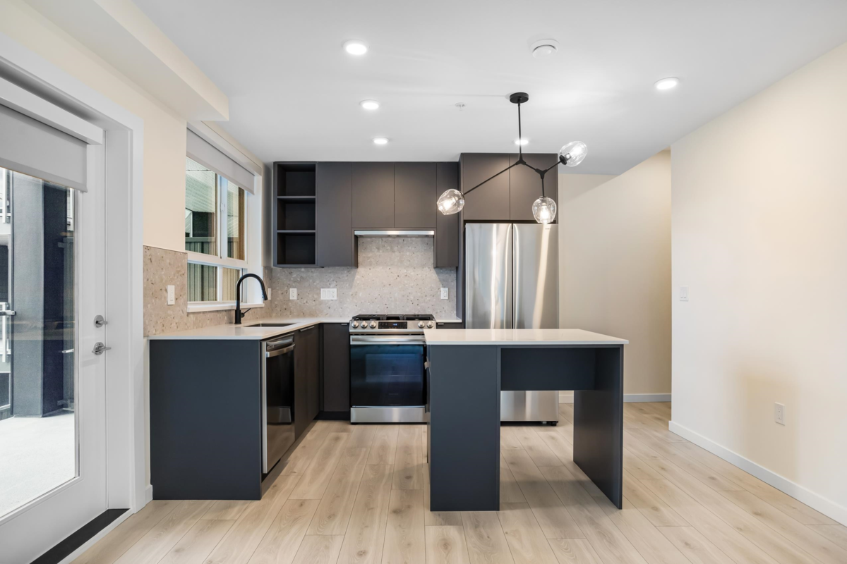 Kitchen Photo of 301 7920 206 Street, Langley, BC