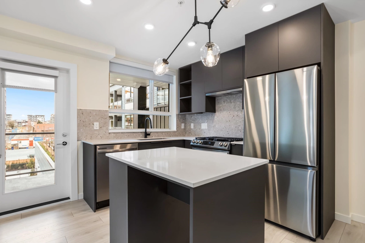 Primary Bathroom Photo of 301 7920 206 Street, Langley, BC