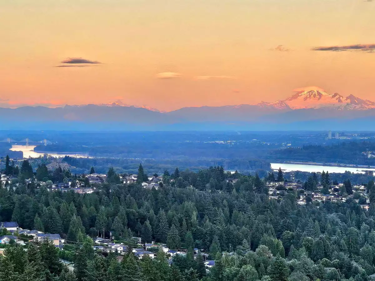 Hallway Photo of 2102 505 Nelson Street, Coquitlam, BC